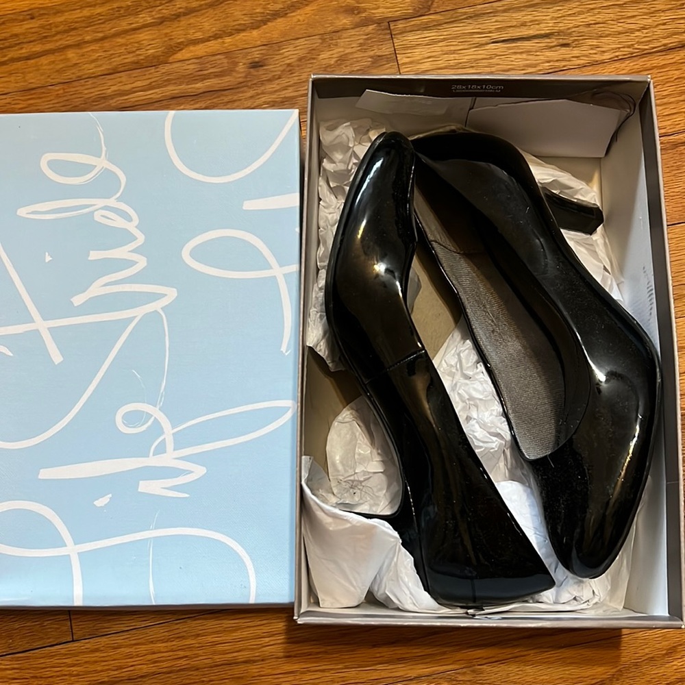 Black life stride dress shoes heels